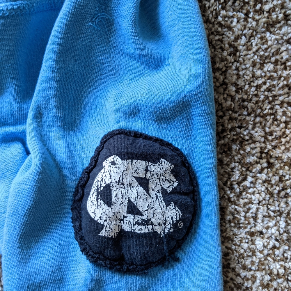 **SOLD North Carolina Tar Heels CHAMPS Team Edition Apparel Full Zip Hoodie - Picture 3 of 4